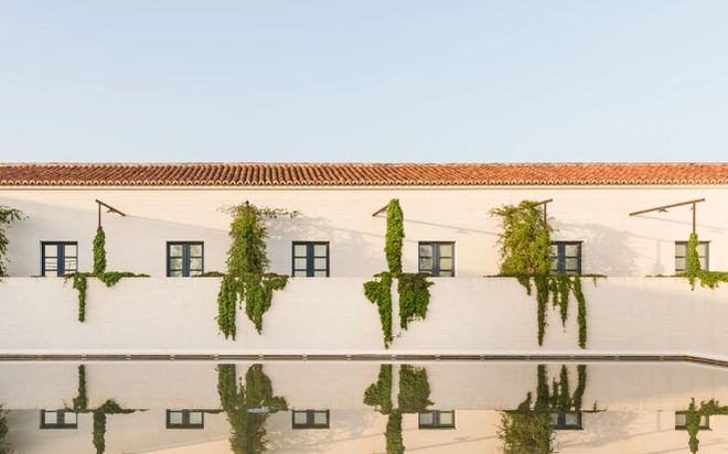 Courtyard and pool at São Lourenço do Barrocal between working sessions on a corporate retreat