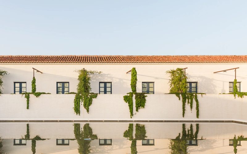 São Lourenço do Barrocal courtyard with reflecting pool · morning gathering point