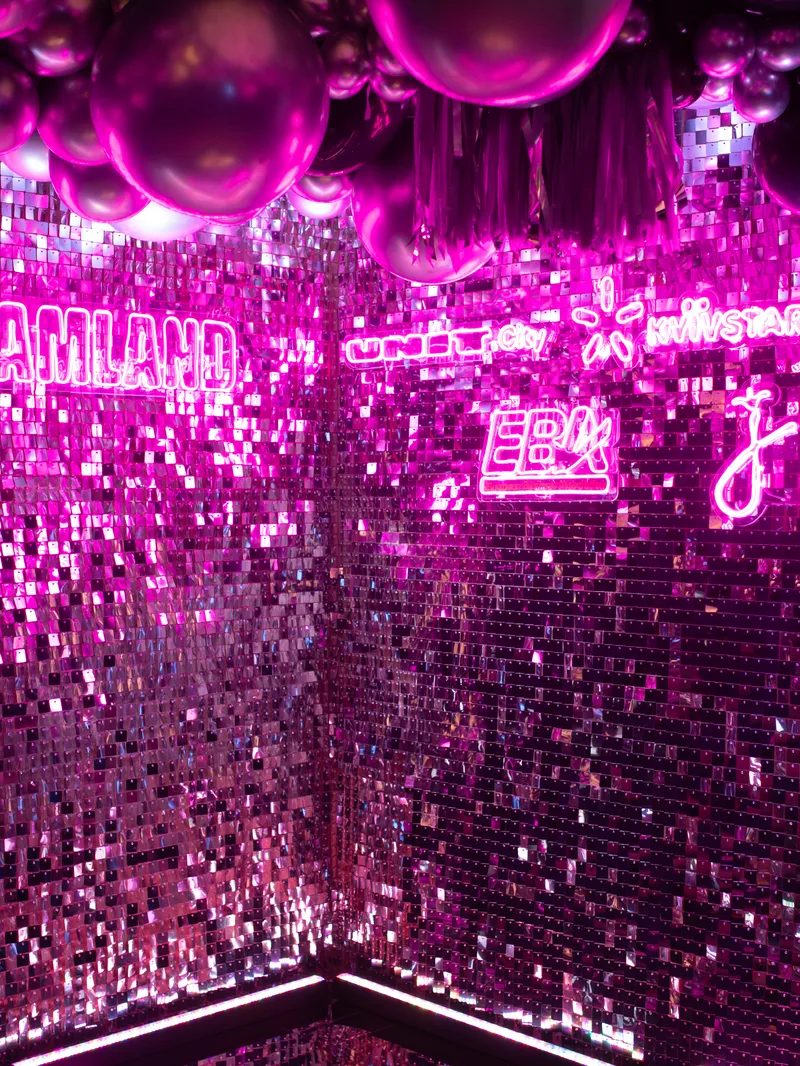 Immersive corridor with green neon at Dreamland activation